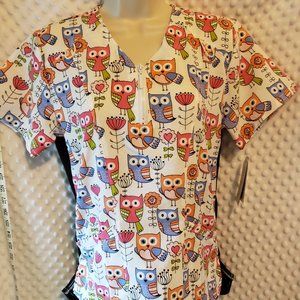 ScrubAid Scrub Top Small NWT Owl Tapered Fit Size Small Owls Polyester Blend